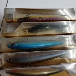 Bass Pro Shop Fishing Lures 5 Different Vintage Lures for Sale in