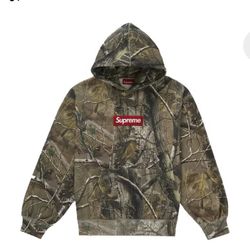 SUPREME HOODIE 2025 
