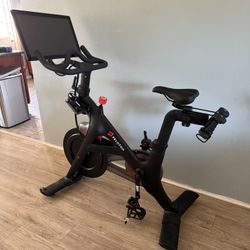 Peloton Bike
