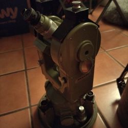 Wild Heerbrugg Theodolite T2-86342