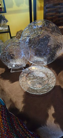 Incredible Holiday Set of Glass Dishes for 10