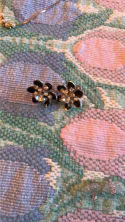 Ear rings