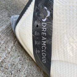 Dreamcloud King Mattress