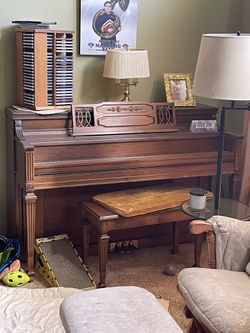 Beautiful Lawry Piano