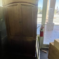 Armoire