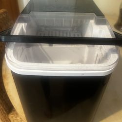 Icemaker