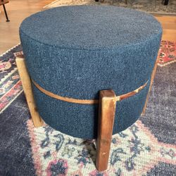 Rachel Zoe Ottoman/Side table