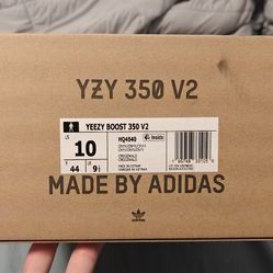 Adidas Yeezy Boost 350V2 Onyx Size 10 New in Box 