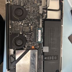 MacBook Air [MISSING PARTS]