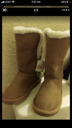 Justice Snow Boots (size 12)