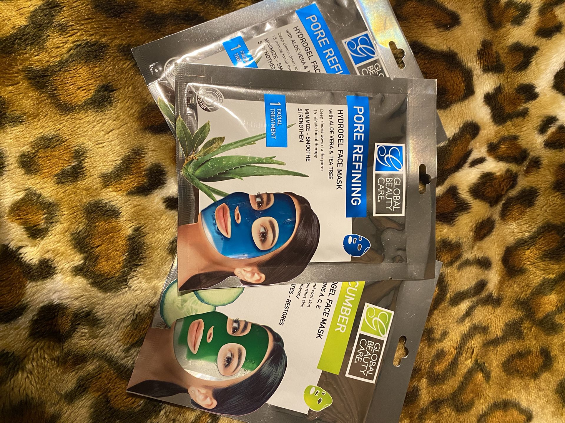 Hydrogel Face Mask & Charcoal Face Mask Sheet Set- Global Beauty