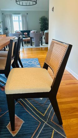 6 Castlery dining chairs for sale (not used much- like new)
