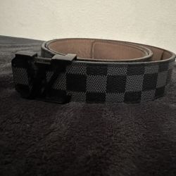 Louis Vuitton Black Belt 