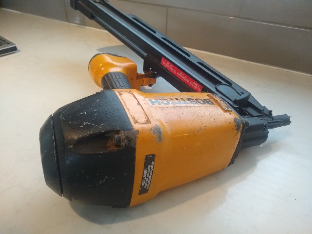 Bostitch framing nailer N88RH, like hitachi, dewalt, paslode, senco for