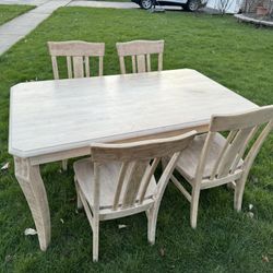 Kitchen Table And Chairs 