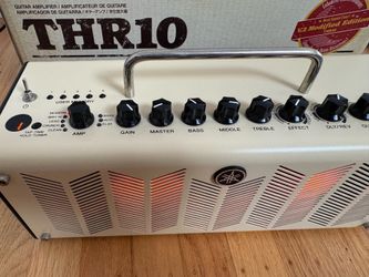 Yamaha THR10 1st Gen V.2 Desktop Guitar Amp w/ Original Box - Indoor Use Only