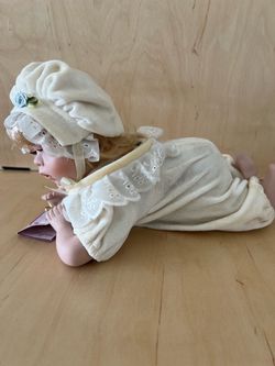 Porcelain Doll Goldenvale