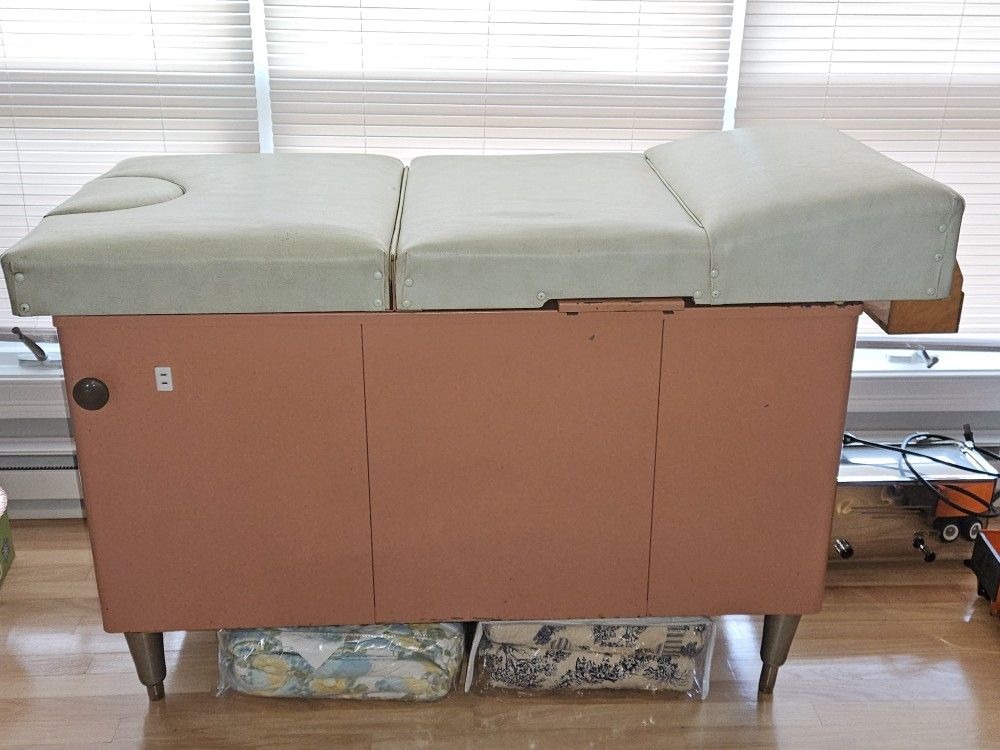 Amf American Metal Furniture Pink And White Examination Table