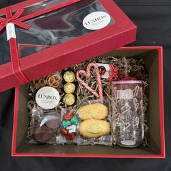 Personalized Gift Box /Caja De Regalo Personalizadas