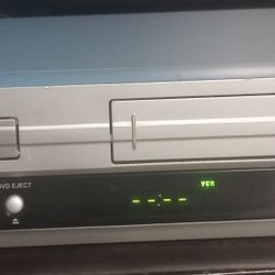 GO VIDEO VCR/DVD Combo Player (No Remote)