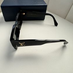Louis Vuitton Black Shades 