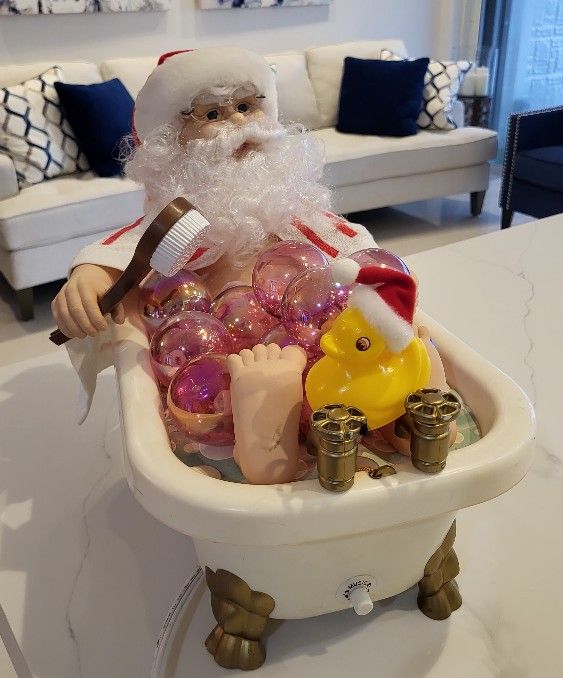 Christmas Santa Bathtub