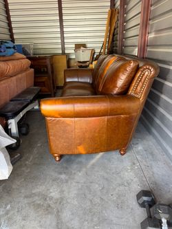Leather Italia Butler Sofa - Very good condition