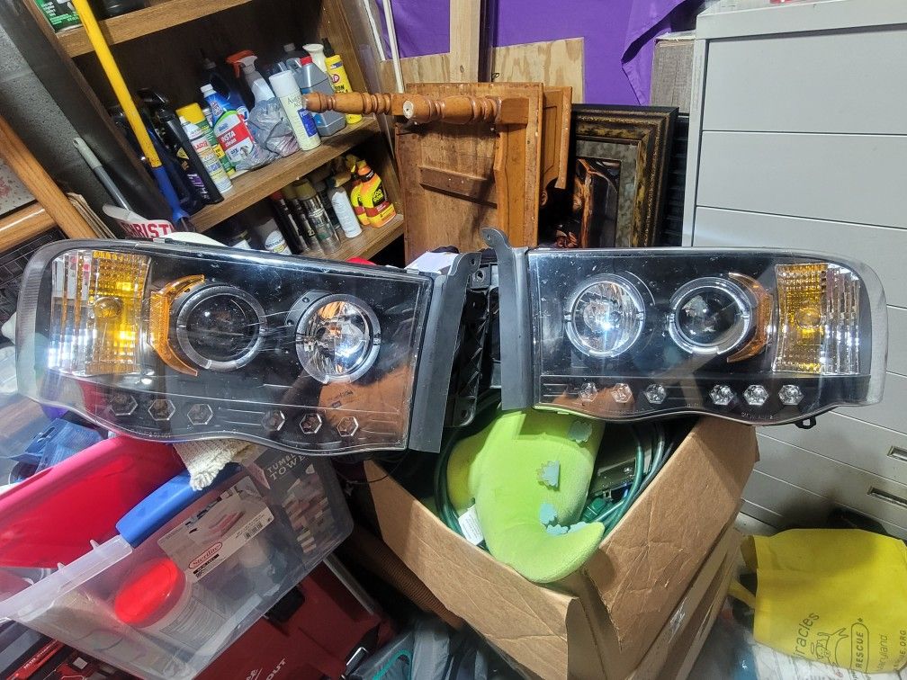 Ram 1500 Headlights