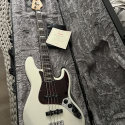 Fender USA Ultra Jazz Bass -4 String 
