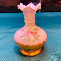 Vintage Japanese rose vase with stunning handpainted motif