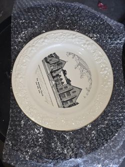 Decorative Plates 