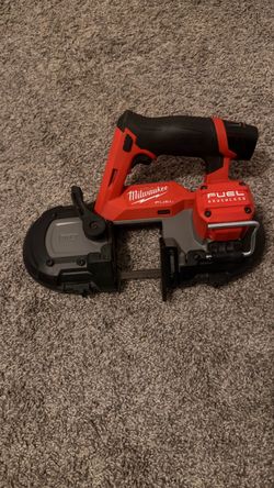 Milwaukee Fuel Brushless with M12 Battery