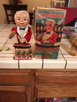 1962 bartender toy new in box rare.