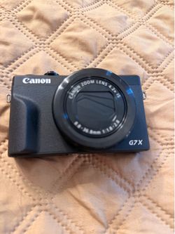 Canon G7x Mark III