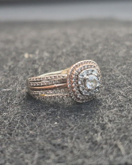 14kt Rose Gold Diamond Ring