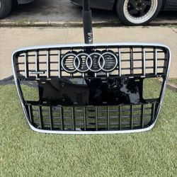 2010 2011 2012 2013 2014 2015 AUDI Q7 Front Bumper Grille Grill OEM