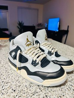Air Jordan 4 Retro GS 'Platinum Gold'