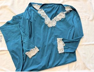 Vintage nightgown M