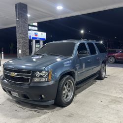 Chevy Suburban 77k Miles