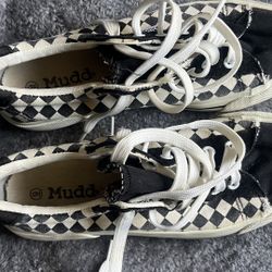 Los Vendo // Size 6 $35