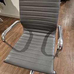 [Move sale] Icons of Manhattan leather office chair
