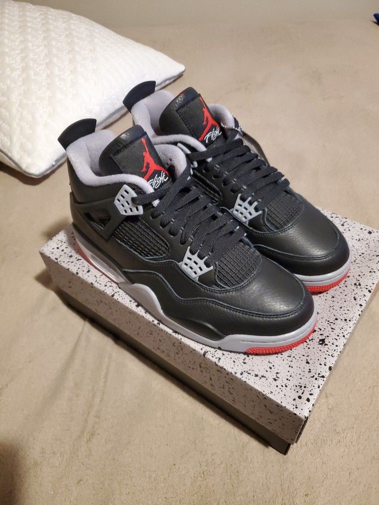 Air Jordan 4