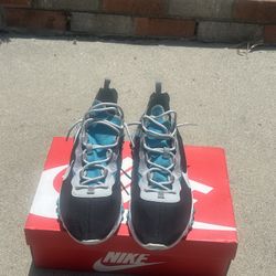 Nike React 55