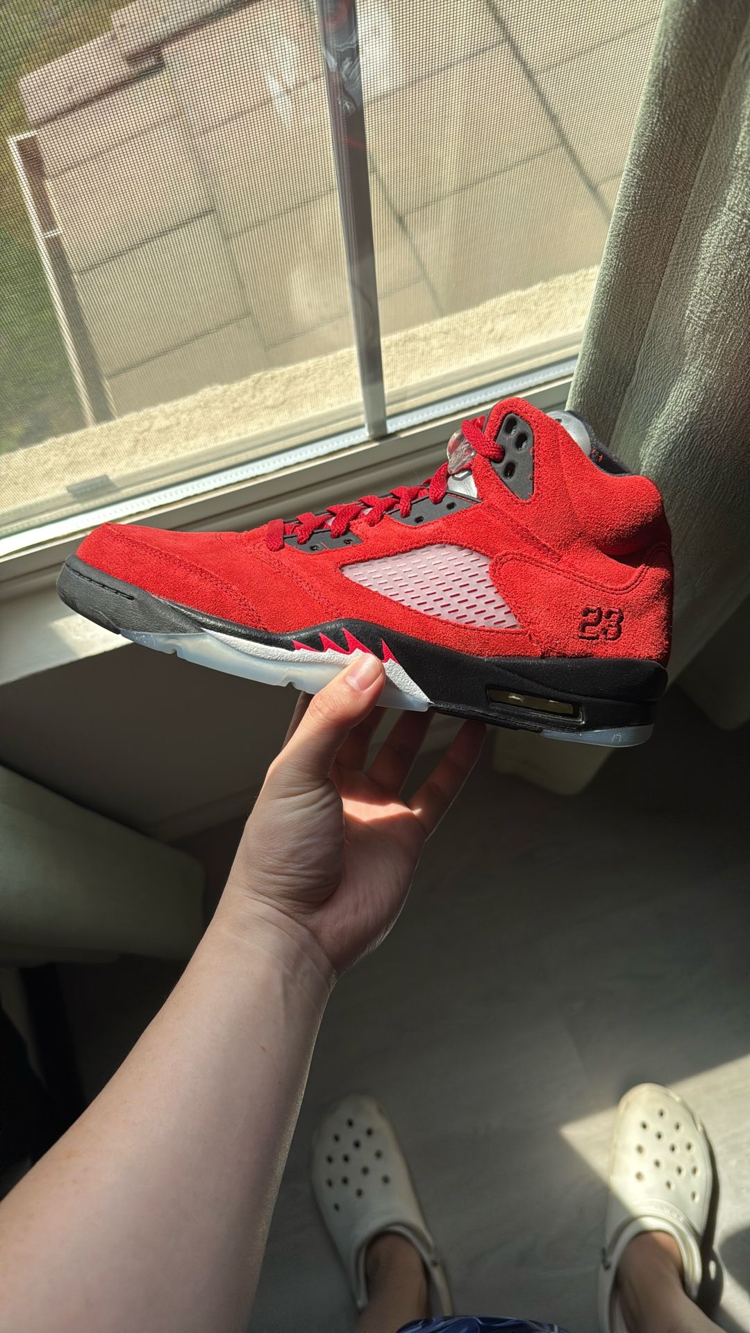 Jordan 5 Raging Bull Size 11