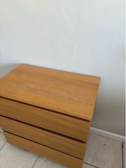 Dresser