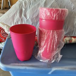 Tupper Ware
