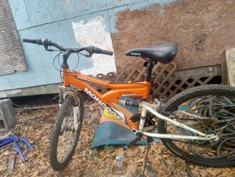 Mongoose XR75 21 Speed 26 inch