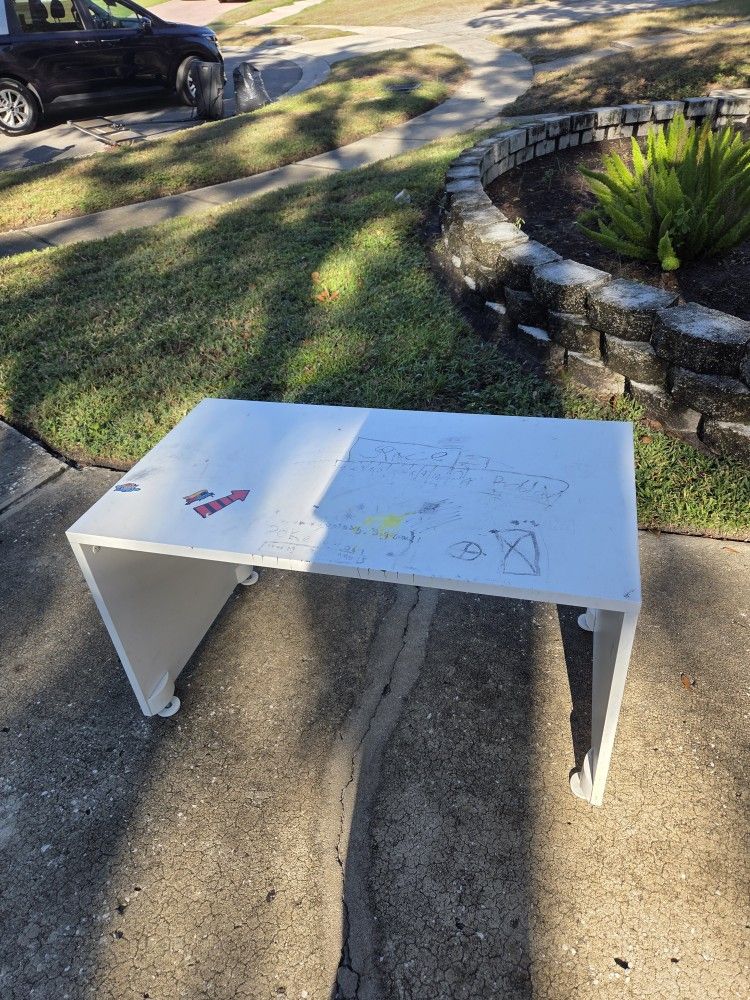 Free Kids Table