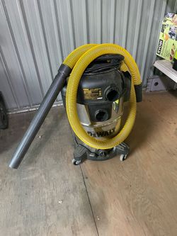 DEWALT 8 Gal. Stainless Steel Wet/Dry Vacuum with