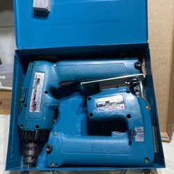 Makita 9.6 Volt Drill/Driver & Jig Saw Kit